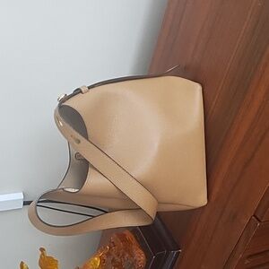 Tory Burch-Romy Small Hobo ,Elegant Tan Leather Shoulder Bag